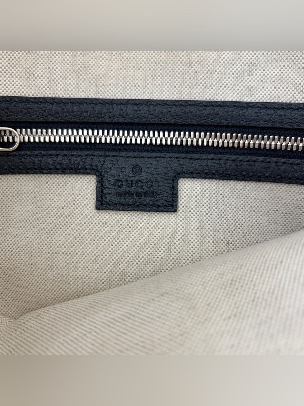 Gucci GG Supreme Canvas Shoulder Bag — Beige/Blue/Red, Silver Hardware Authentic - Picture 10 of 16